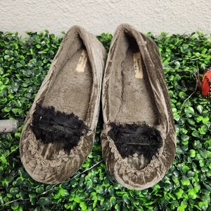 Slippers by Simply Vera (5-6)